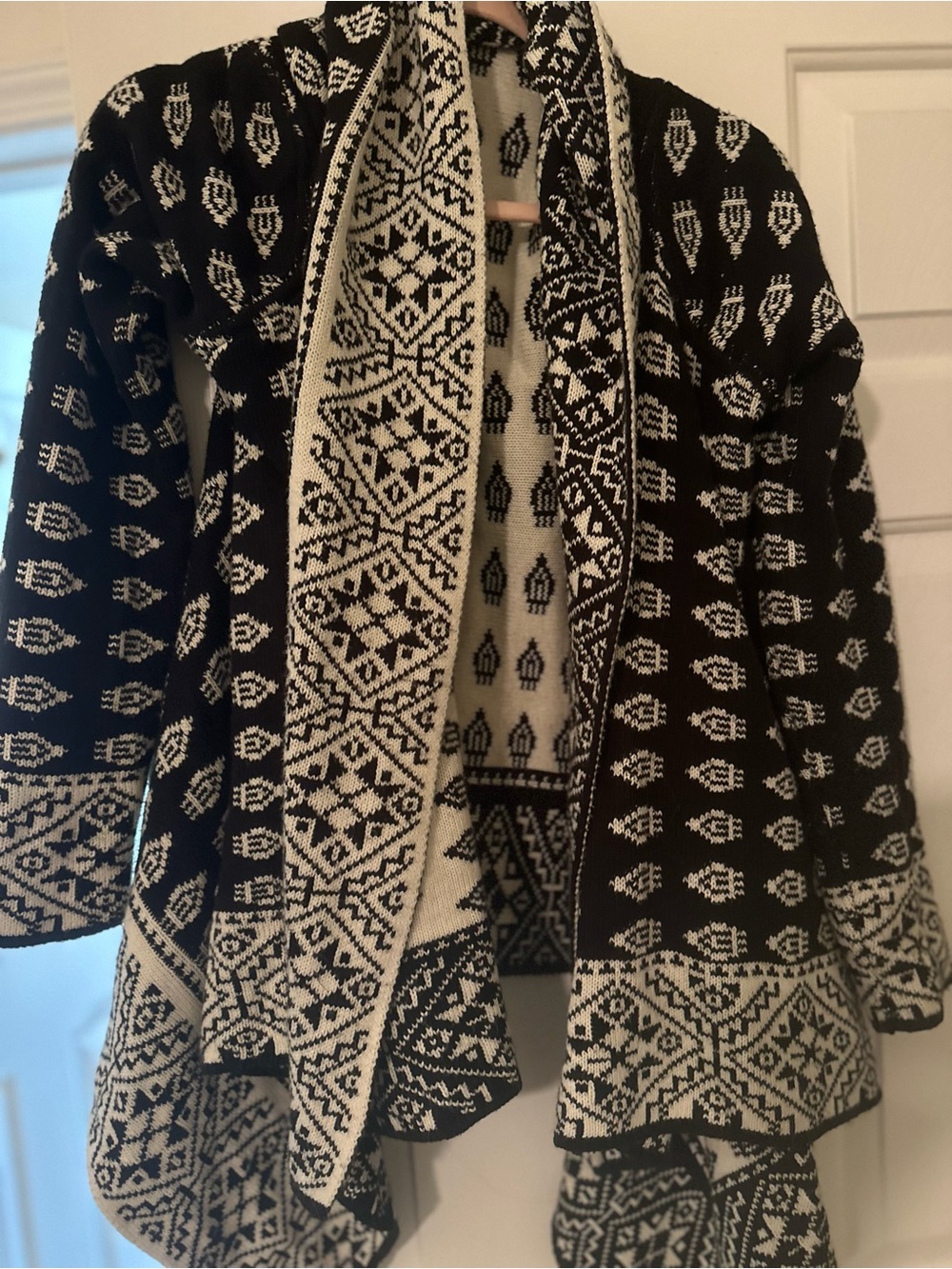 Black & Cream Patterned Open Front Women's Cardigan bohemian  Aztec arts